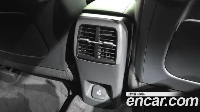 Kia Niro 2024 — Фото 19/20