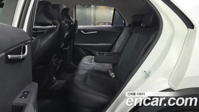 Kia Niro 2024 — ფოტო 19/31