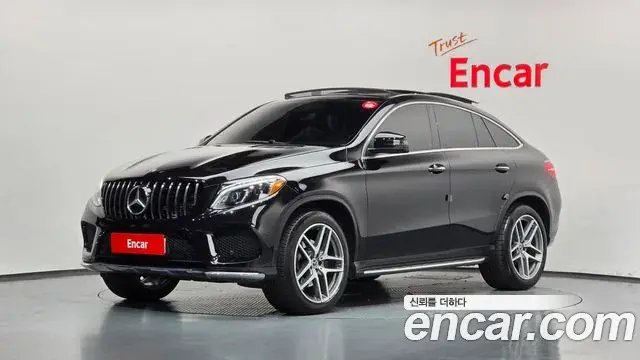 Mercedes-Benz GLE-Class 2018 — Фото 1/20
