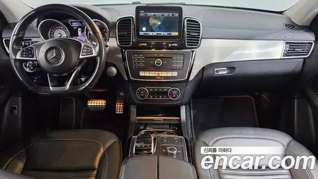 Mercedes-Benz GLE-Class 2018 — Фото 7/20