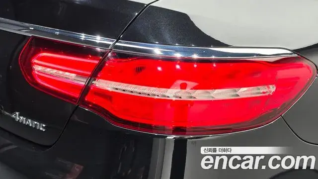 Mercedes-Benz GLE-Class 2018 — ფოტო 12/31