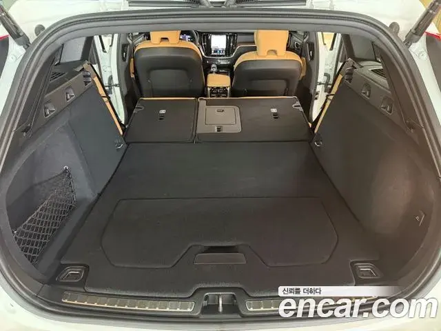 Volvo V60 Cross Country 2026 — Şəkil 17/20