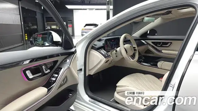 Mercedes-Benz S-Class 2023 — Фото 10/20