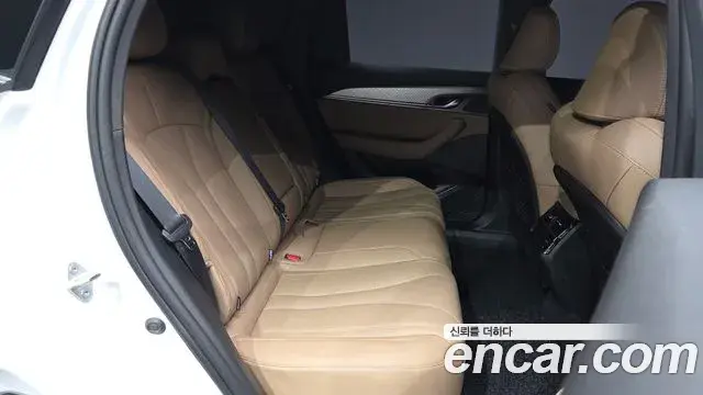 Renault Samsung Grand Koleos 2025 — Photo 12/37