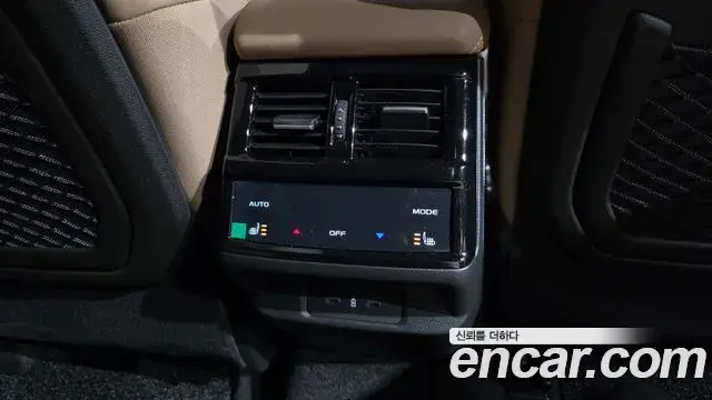 Renault Samsung Grand Koleos 2025 — Photo 22/37