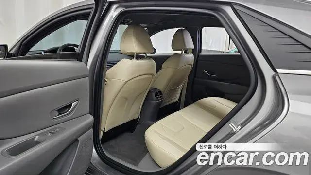 Hyundai Avante 2022 — Фото 11/20