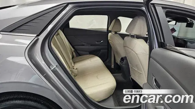 Hyundai Avante 2022 — Фото 12/20