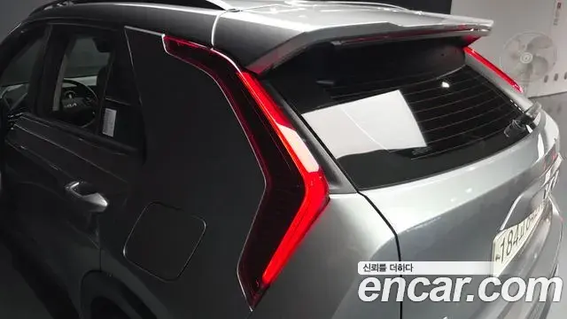 Kia Niro 2022 — Şəkil 26/35