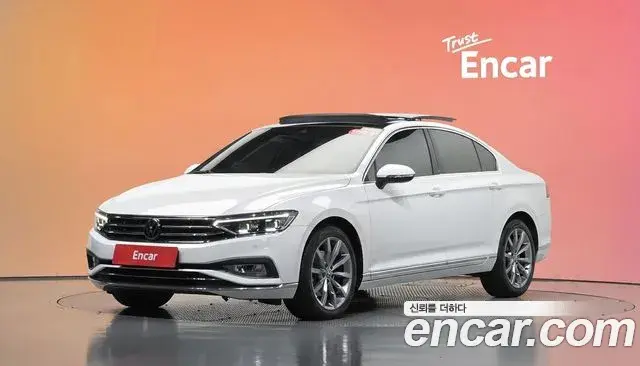 Volkswagen Passat GT 2022 — Фото 1/20