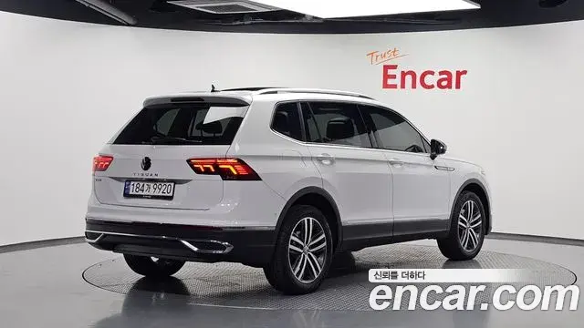 Volkswagen Tiguan Allspace 2023 — Фото 2/20