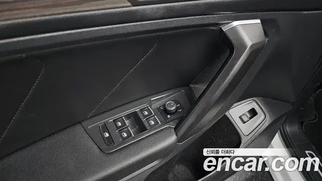 Volkswagen Tiguan Allspace 2023 — Фото 20/20