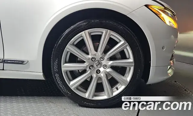 Volvo S90 2019 — ფოტო 3/30