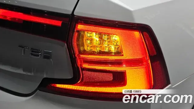 Volvo S90 2019 — ფოტო 1/30