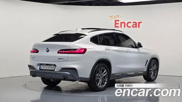 BMW X4 2020 — Фото 2/20