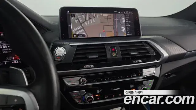 BMW X4 2020 — Фото 13/20