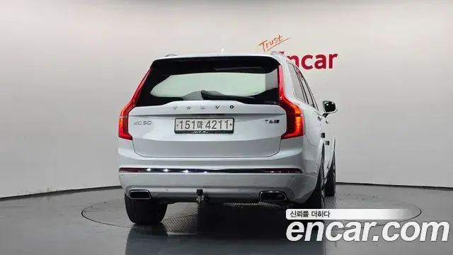 Volvo XC90 2020 — Фото 4/20