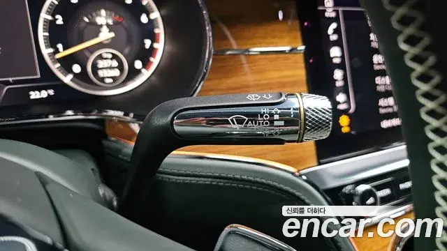 Bentley Continental GT 2023 — ფოტო 24/37
