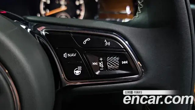 Bentley Continental GT 2023 — ფოტო 36/37