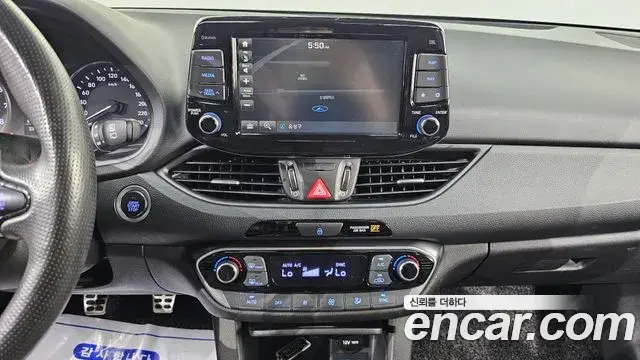 Hyundai i30 2019 — Фото 13/20