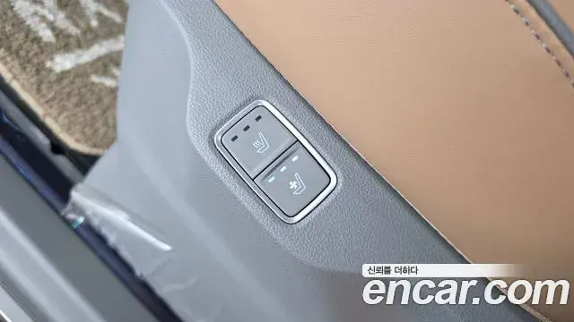 Hyundai Staria 2022 — Photo 19/20