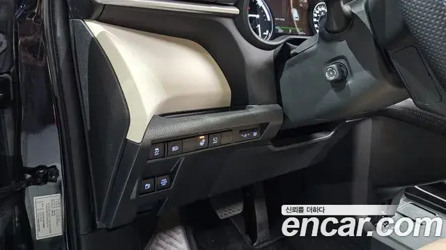 Toyota Sienna 2024 — Photo 17/37