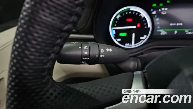 Toyota Sienna 2024 — Photo 1/37
