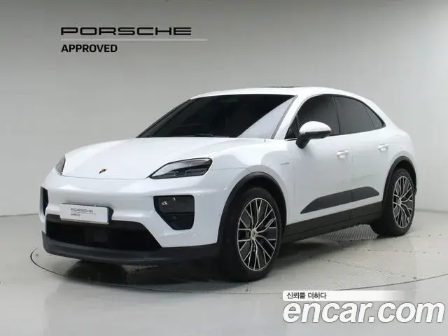 Porsche Macan EV 2025 — Photo 7/20