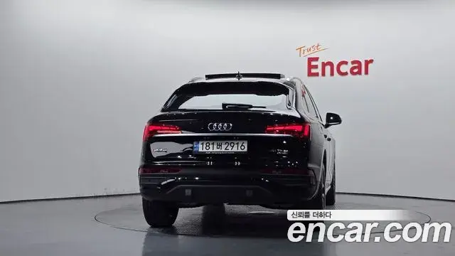 Audi Q5 2022 — Фото 4/20