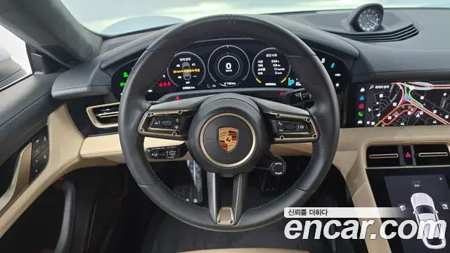 Porsche Taycan 2023 — Photo 15/20