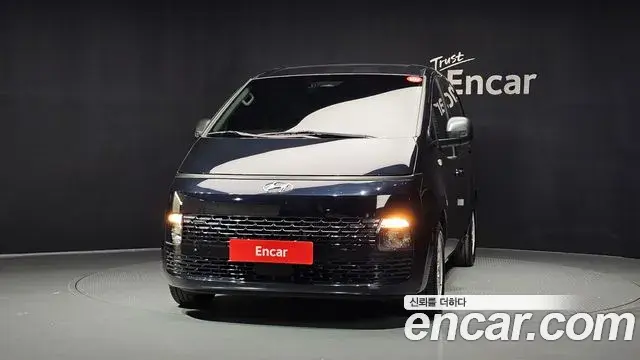 Hyundai Staria 2022 — Photo 8/20