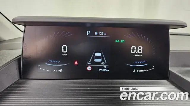 Hyundai Staria 2022 — Photo 3/20