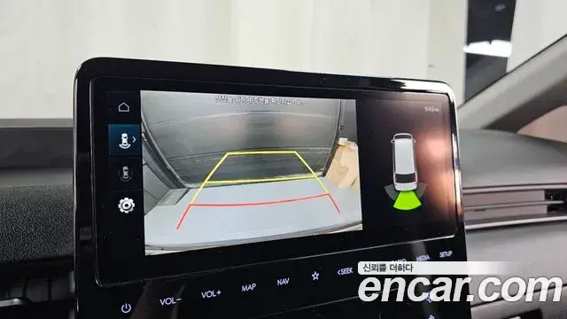 Hyundai Staria 2022 — Photo 4/20