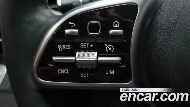 Mercedes-Benz C-Class 2019 — Фото 19/20