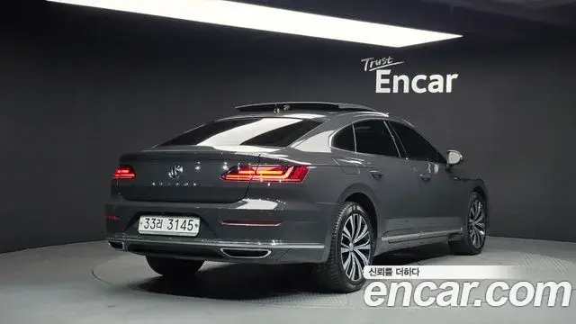 Volkswagen Arteon 2019 — Şəkil 13/20