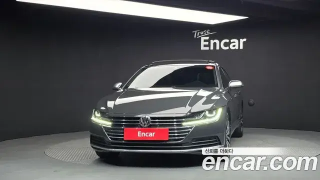 Volkswagen Arteon 2019 — Şəkil 17/20