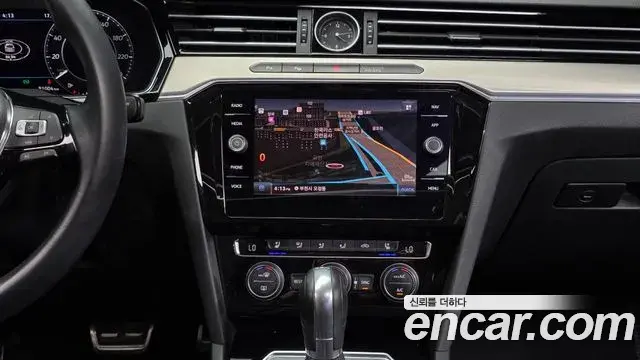 Volkswagen Arteon 2019 — Şəkil 19/20