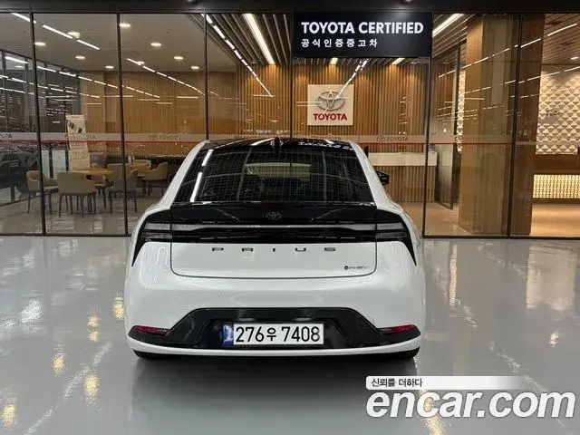 Toyota Prius 2026 — Photo 15/18