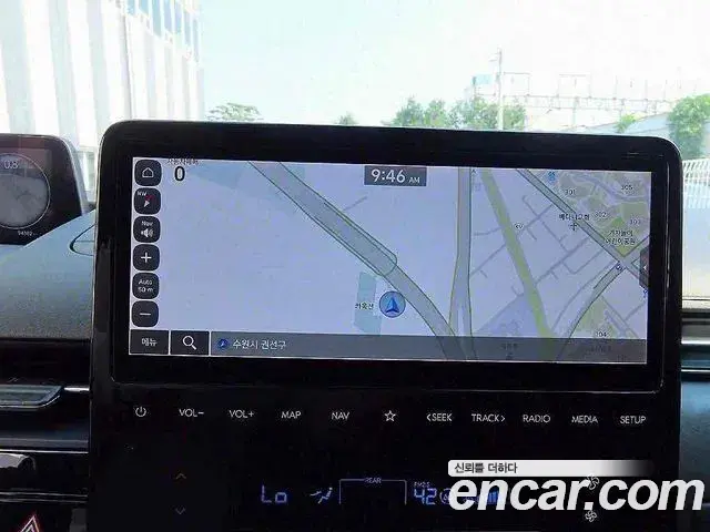 Hyundai Staria 2023 — ფოტო 16/20