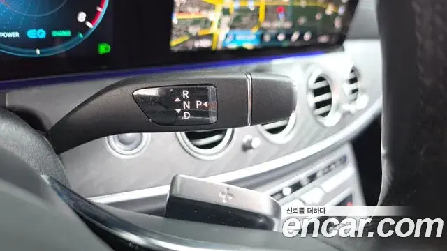 Mercedes-Benz E-Class 2023 — Фото 9/20