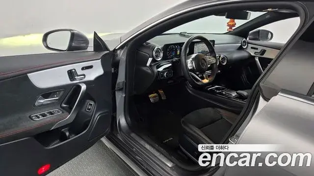 Mercedes-Benz CLA-Class 2022 — Фото 10/20