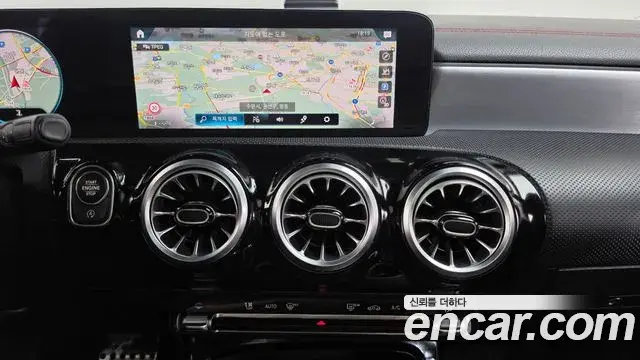 Mercedes-Benz CLA-Class 2022 — Фото 12/20