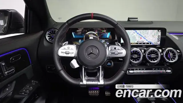 Mercedes-Benz GLA-Class 2023 — Фото 13/20