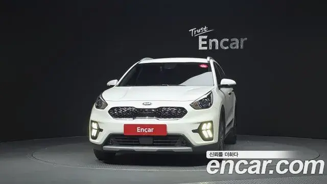 Kia Niro 2020 — Фото 3/20