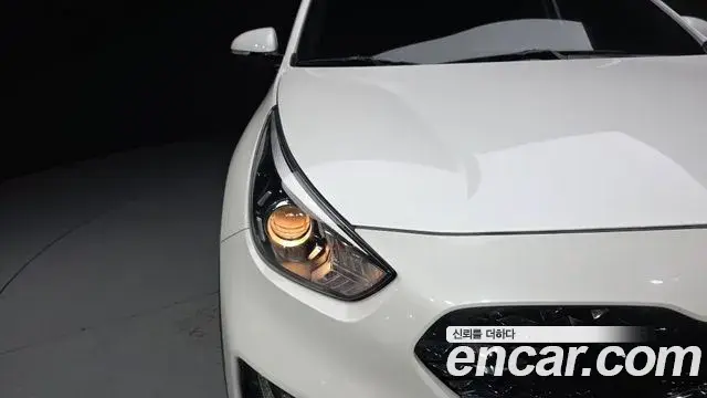 Kia Niro 2020 — Photo 13/29