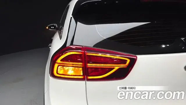 Kia Niro 2020 — Photo 8/29