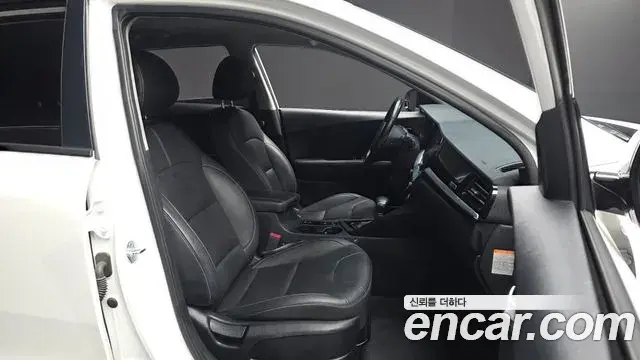 Kia Niro 2020 — Photo 10/29