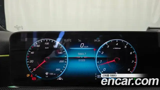 Mercedes-Benz A-Class 2022 — Фото 8/20