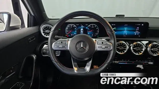 Mercedes-Benz A-Class 2022 — Фото 13/20