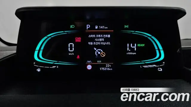 Hyundai Staria 2024 — Фото 8/20
