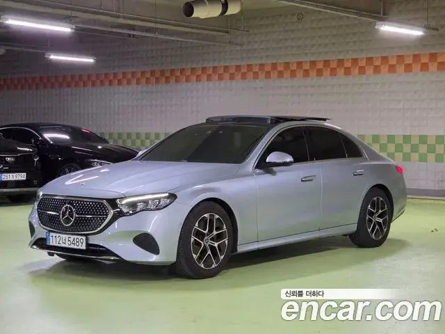 Mercedes-Benz E-Class 2025 — Фото 1/20
